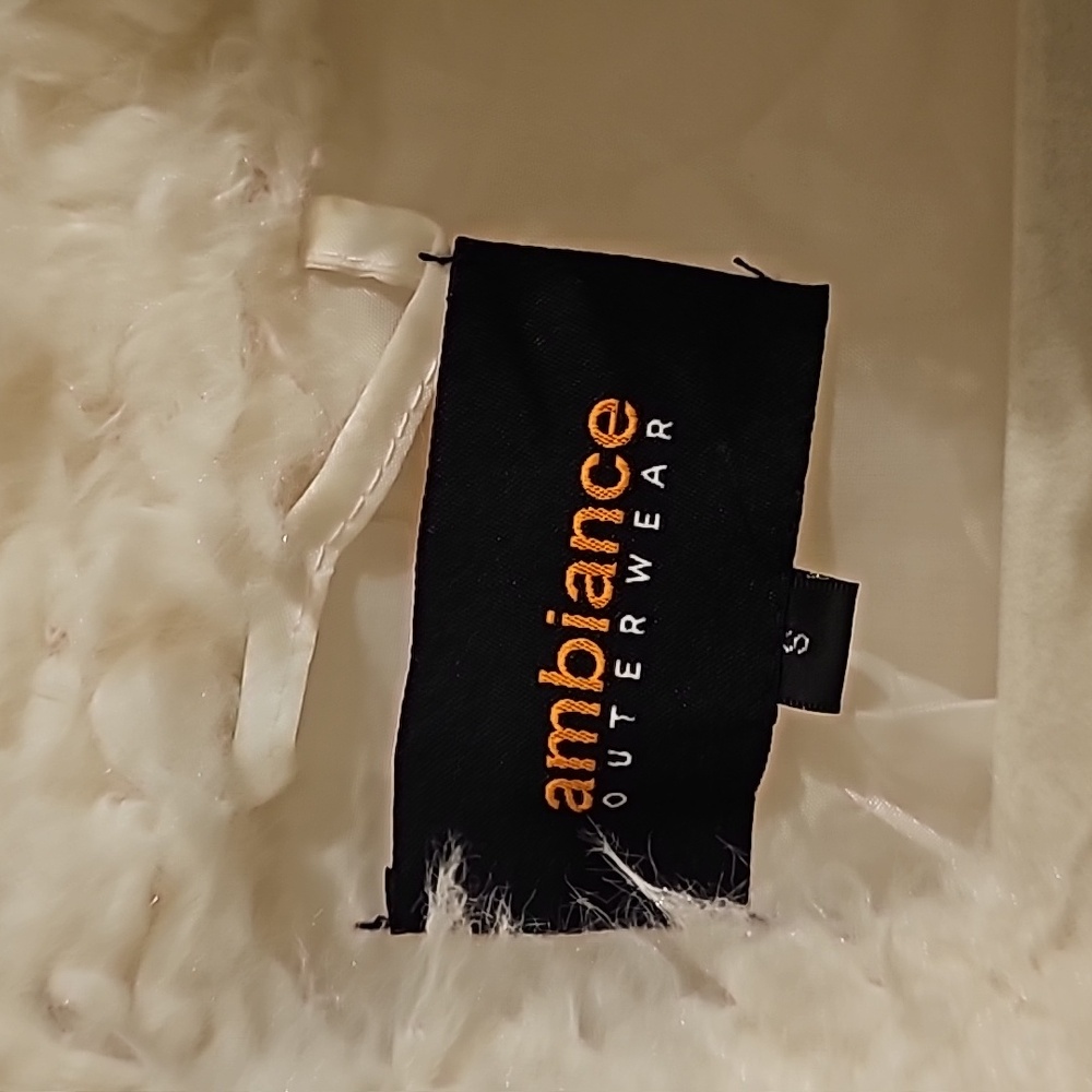 Ambiance Outerwear small faux fur white vest 😍 - Picture 2 of 4